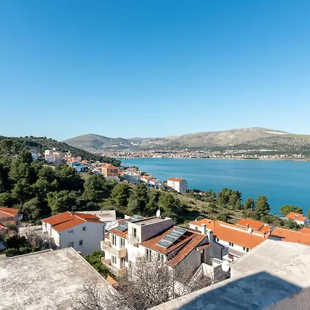 Paradiso Διαμέρισμα Τρογκίρ
