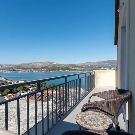 Paradiso * Τρογκίρ