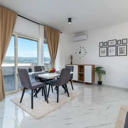 Διαμέρισμα Paradiso Τρογκίρ