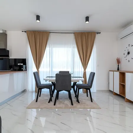 Apartament Paradiso *