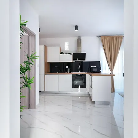 Paradiso Apartament *